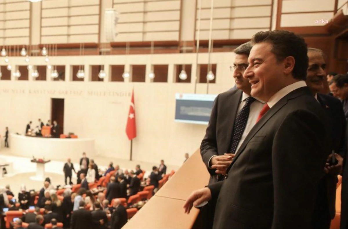 Ali Babacan: TBMM\'deki Yemin Töreni Ülkemize ve Demokrasimize Hayırlı Olsun