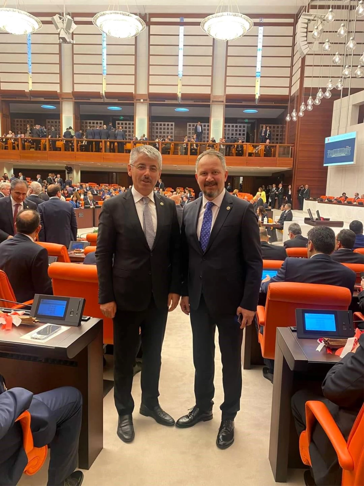AK Parti Kayseri Milletvekili Şaban Çopuroğlu Meclis Açılışında Yemin Etti