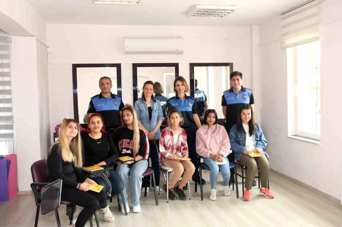 Kırklareli\'de Emniyet Müdürlüğü, Dezavantajlı Kadınlara Kuaförlük Kursu Açtı