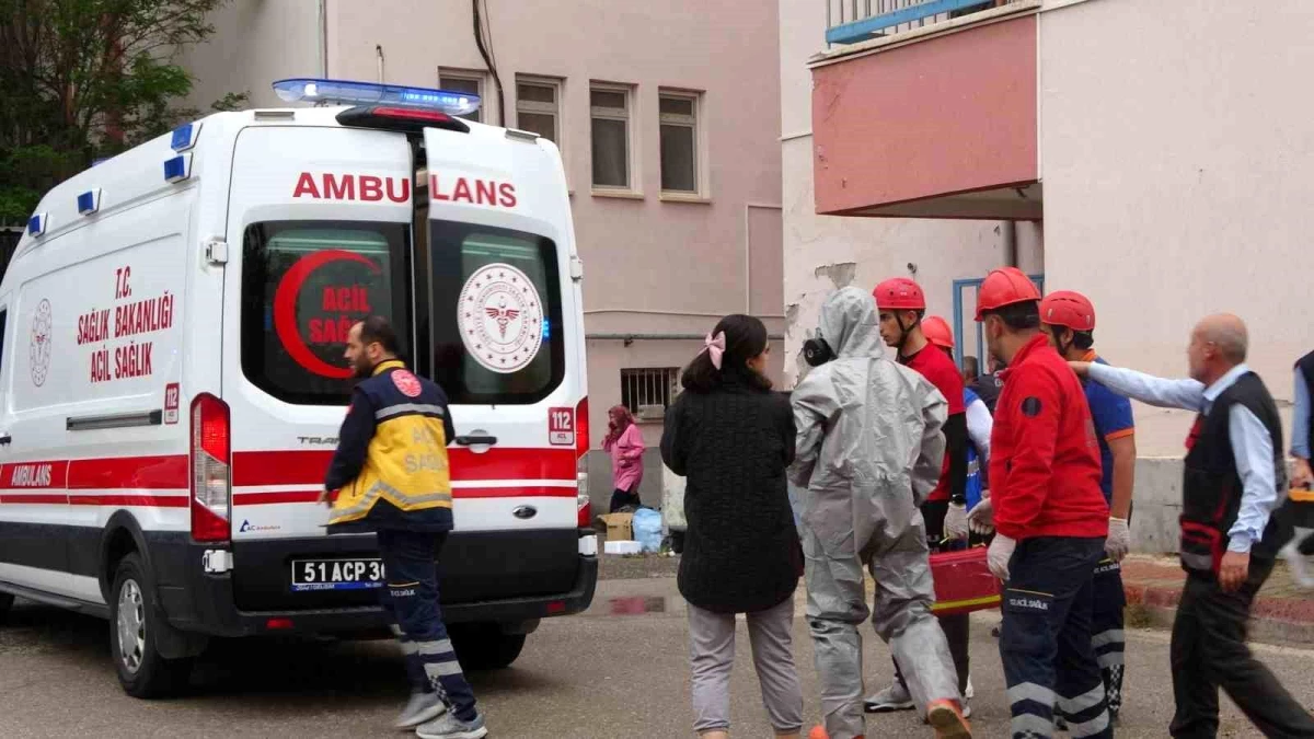 Niğde\'de Hastanede Geniş Çaplı Tatbikat Düzenlendi