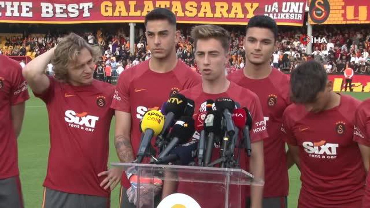 Özgür Baran Aksaka: \'Cumhuriyetin 100. yılında kupayı kazandığımız için çok mutluyuz\'