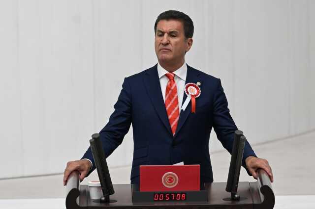 TBMM'de 28. Dönem, Devlet Bahçeli'nin yeminiyle başladı