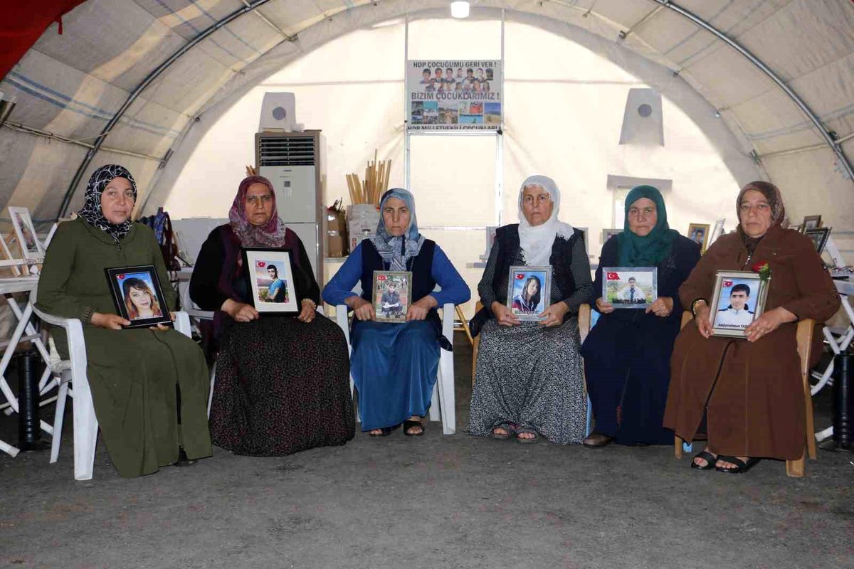 PKK\'dan kaçan çocuklar ailelerin umudu oldu