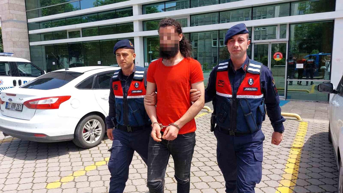 Samsun\'da 32 Bin Uyuşturucu Hap Ele Geçirildi, Şahıs Adliyeye Sevk Edildi