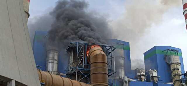 Afşin-Elbistan B Termik Santrali'nde Yangın Çıktı