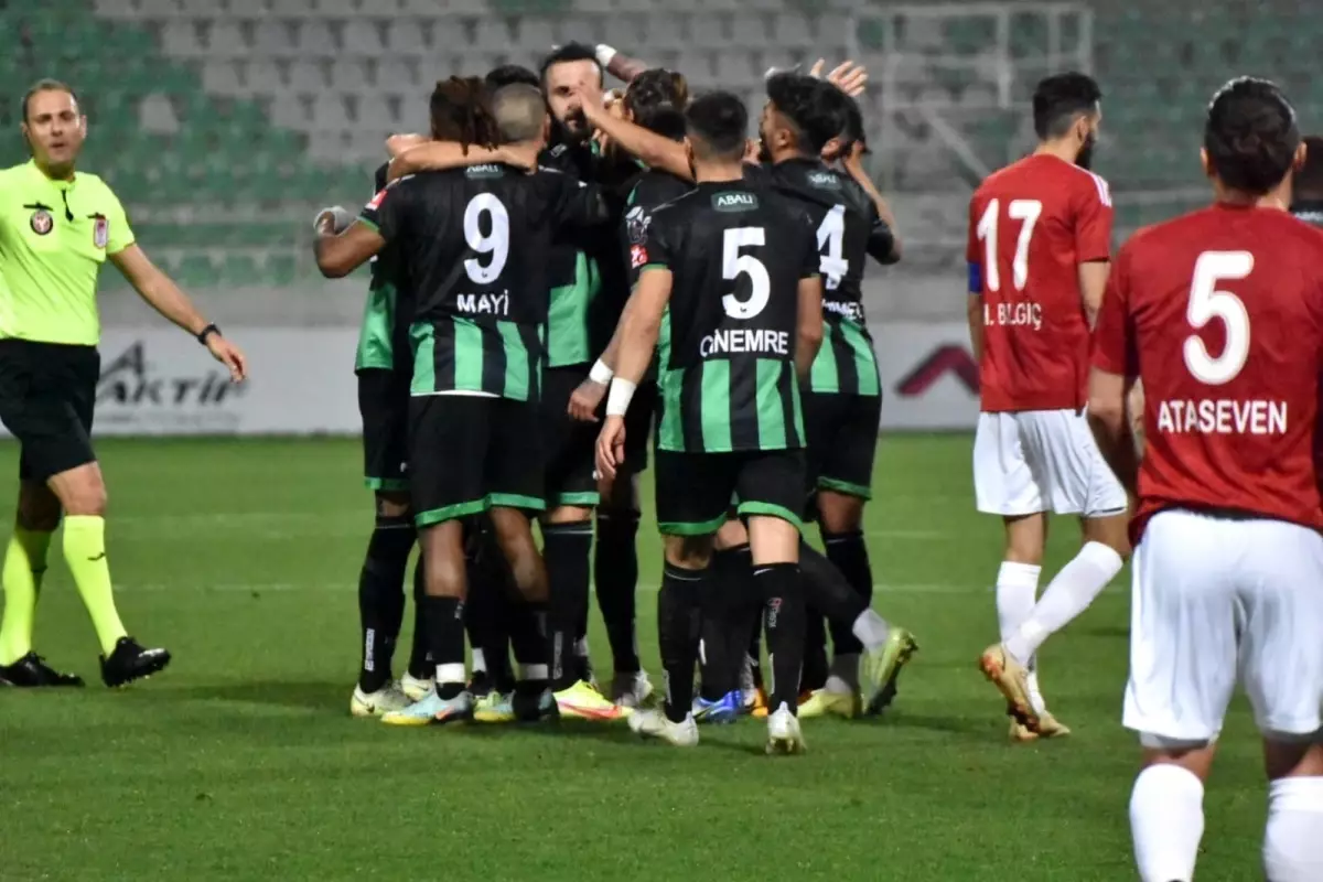 Denizlispor, yeni sezonda kadrosunu güçlendirmek için çalışmalarına devam ediyor