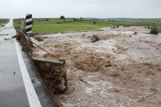 Eskişehir'de sel felaketi: Selin vurduğu ev böyle çöktü