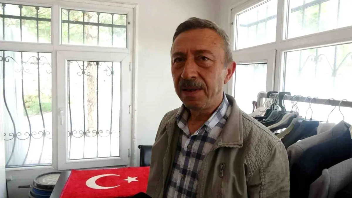 Niğde\'de muhtarlık ofisi mağazaya dönüştü: İhtiyaç sahiplerine kıyafet yardımı