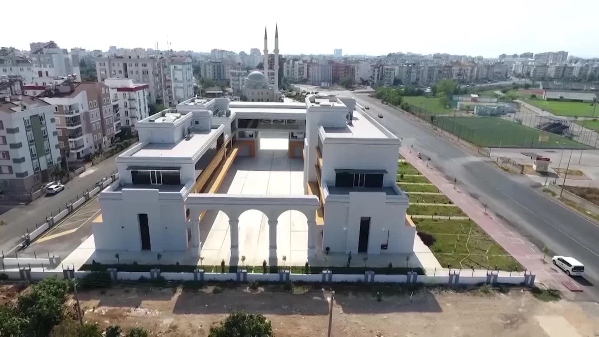 Antalya Briç Kulübü, Abdullah Sevimçok Sivil Toplum ve İnovasyon Merkezi\'nde açıldı