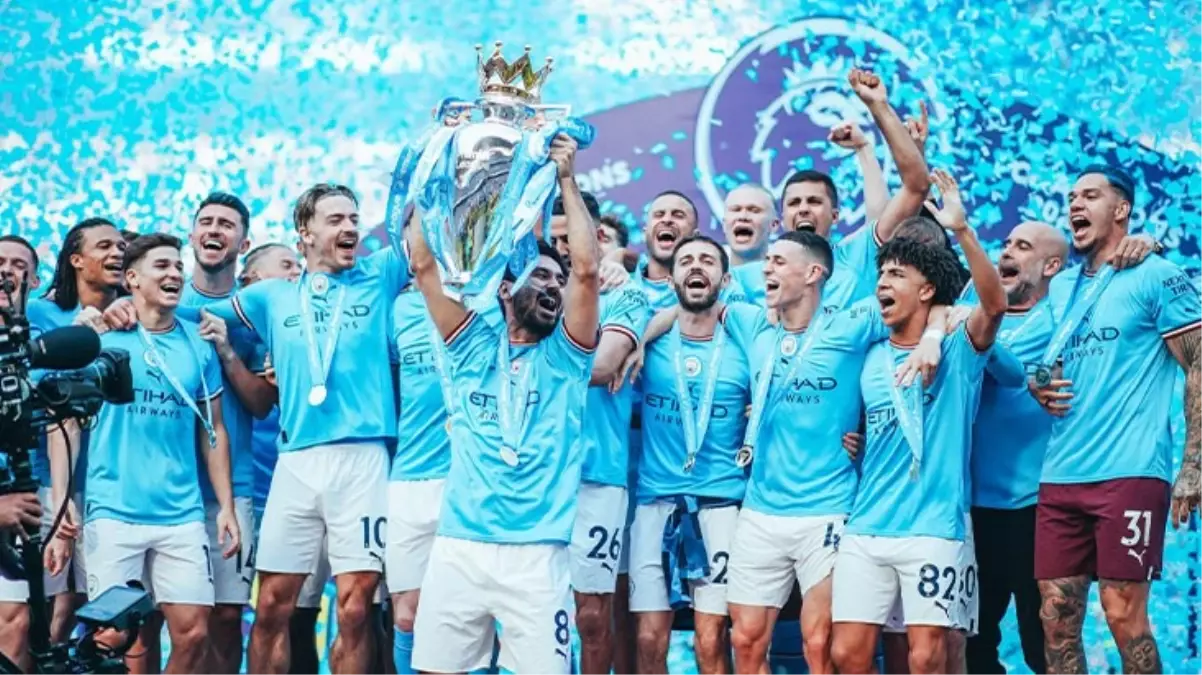 Olmadıkları masa yok! FA Cup\'ın sahibi Manchester City