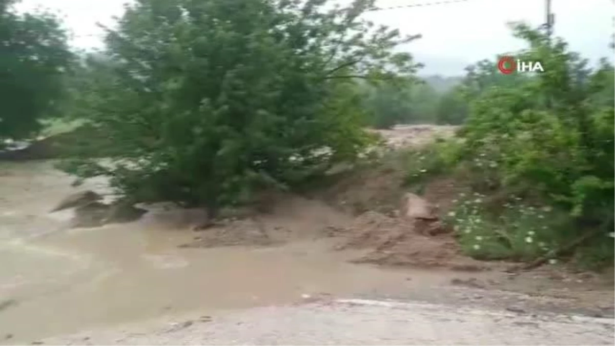 Sakarya Nehri Taştı, Söğüt-İnhisar Karayolu Trafiğe Kapandı
