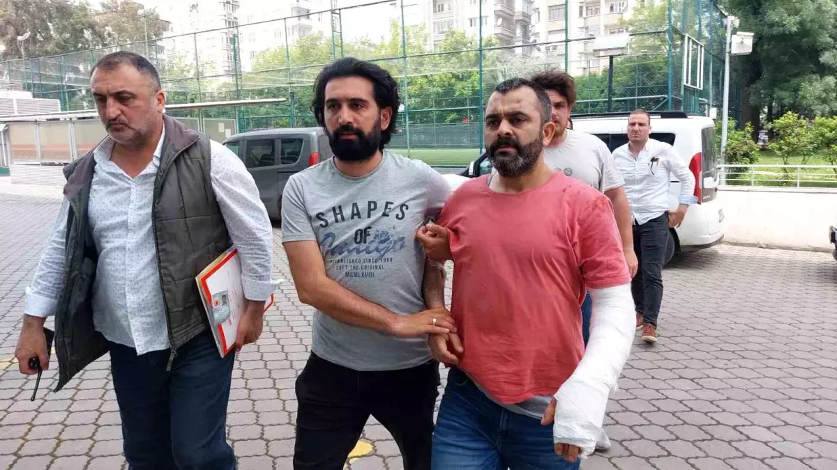 Samsun\'da Bıçaklı-Sopalı Kavgada Genç Öldüren Taksici Adliyeye Sevk Edildi