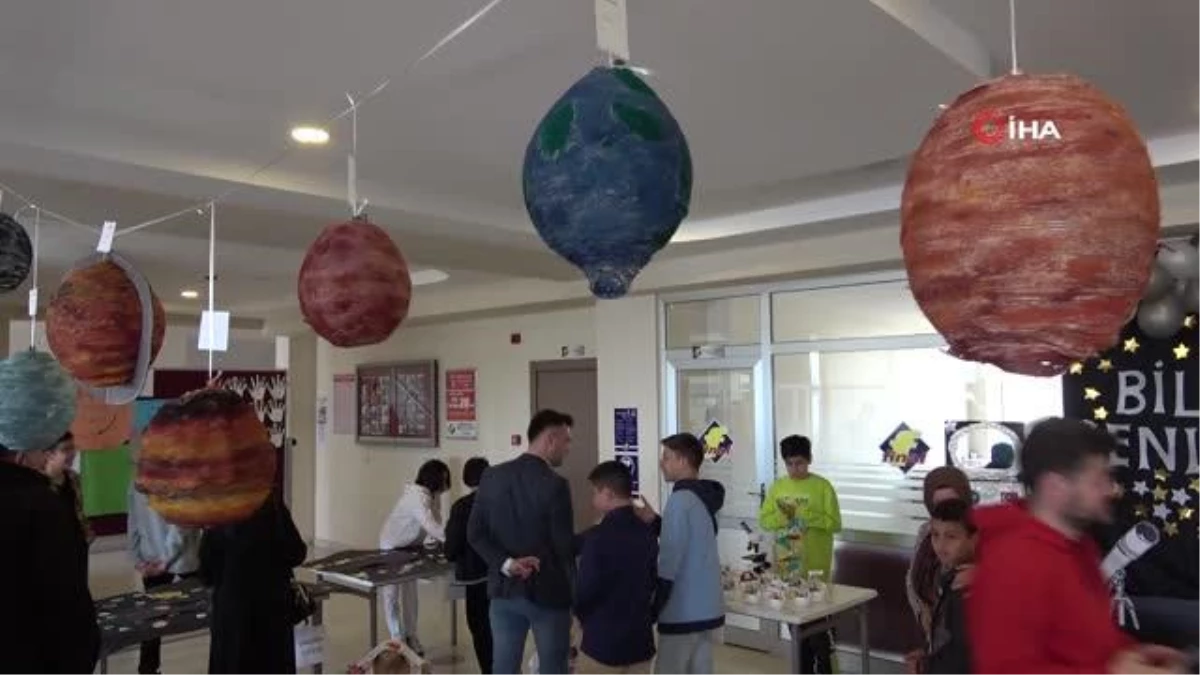 Final Ortaokulu Öğrencileri Bilimsel Çalışmalarını Sergiledi