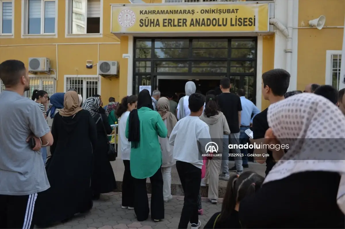 Deprem bölgelerinde LGS sınavı başladı