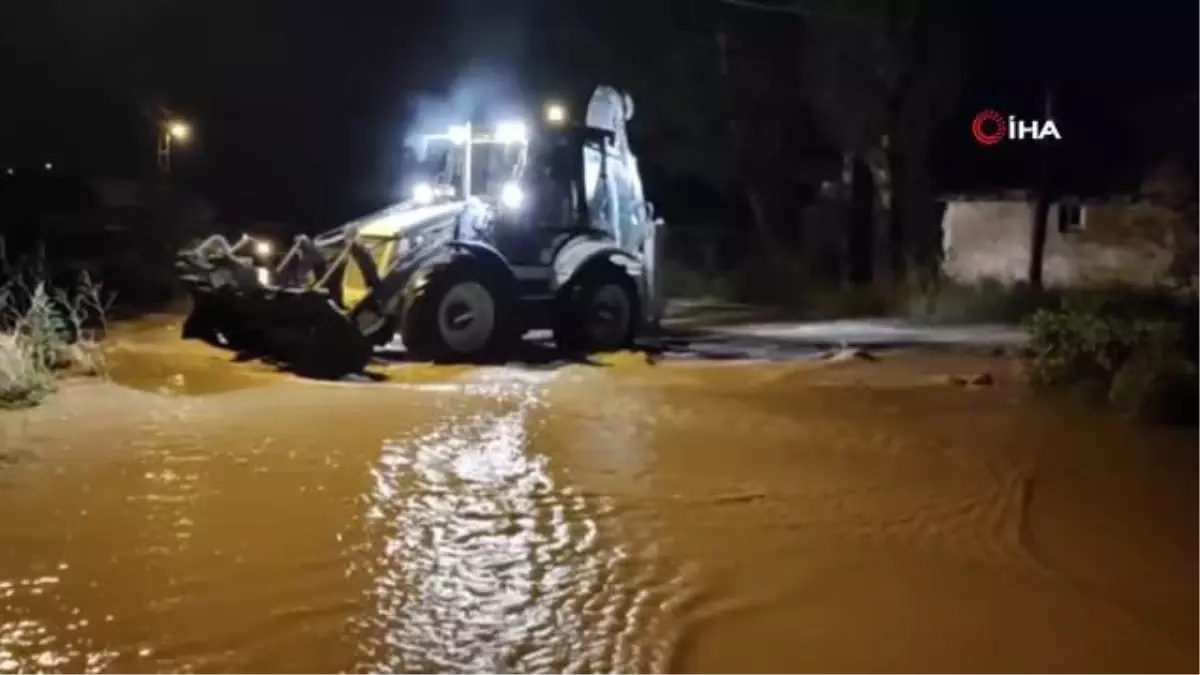 Amasya'da sağanak nedeniyle gölet taştı, sokaklar dereye döndü