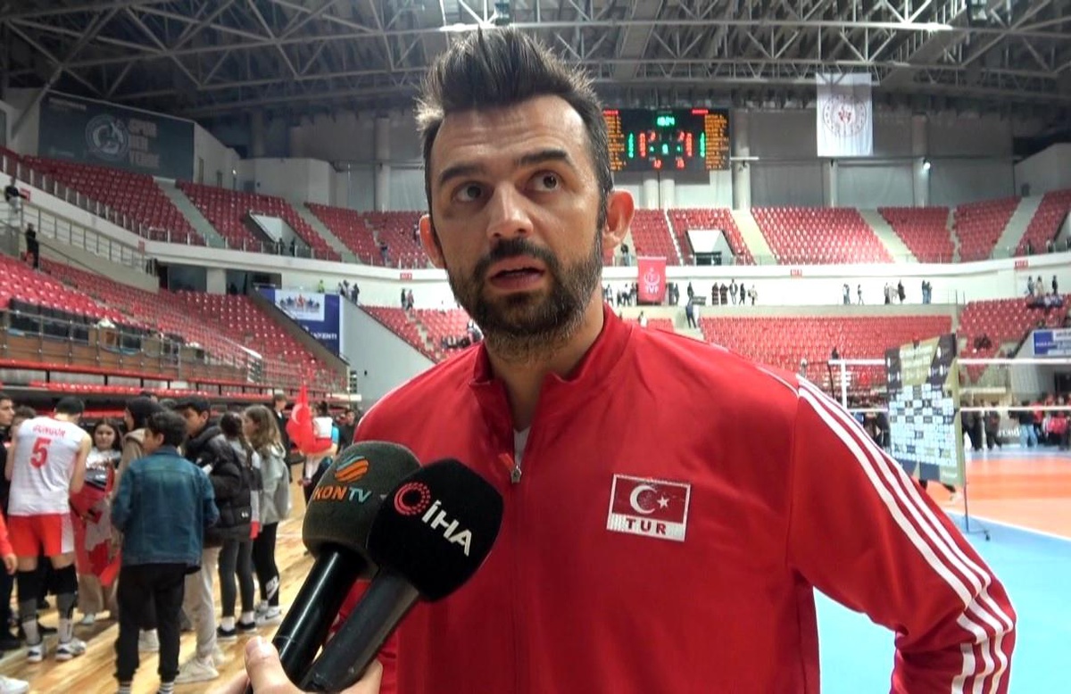 A Milli Erkek Voleybol Takımı Romanya\'ya mağlup oldu