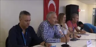 Ayvalık'ta Klasik Otomobillerin Katılımıyla 25. Batı Anadolu Rallisi Başladı