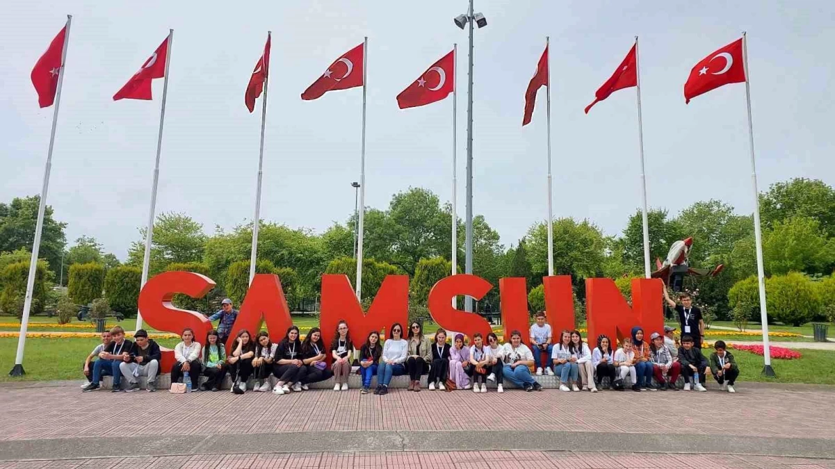 Samsun Büyükşehir Belediyesi, gençlere yönelik \'Samsun\'u Keşfet Şehrini Farket Projesi\'ni sürdürüyor