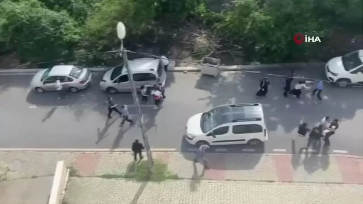 Beylikdüzü\'nde Komşuların Bisiklet Kavgasına Biber Gazlı Müdahale