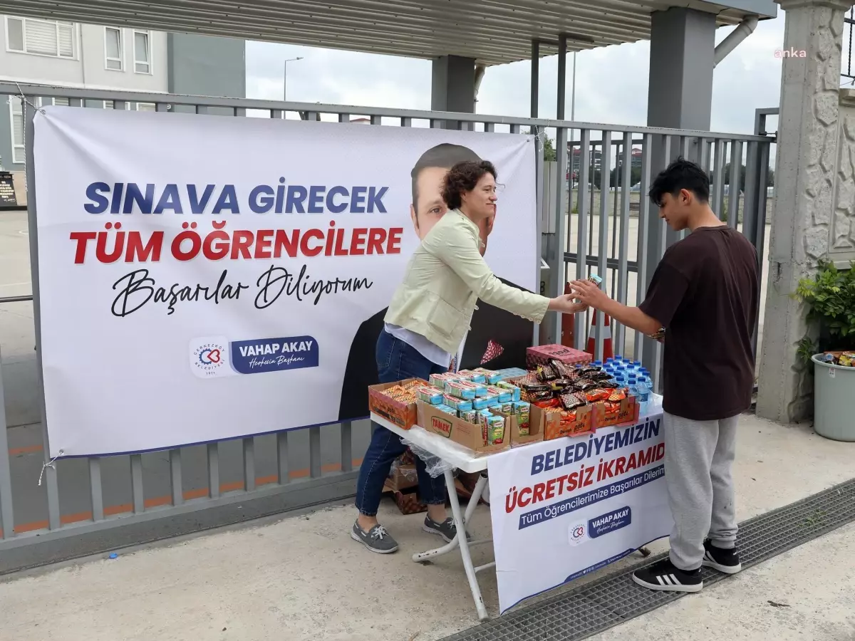 Çerkezköy Belediyesi LGS sınavına giren öğrencilere destek oldu