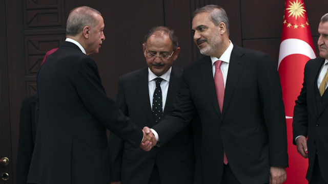 Dışişleri Bakanı olan Hakan Fidan'a mevkidaşlarından tebrik yağdı! İlk davet Azerbaycan'dan