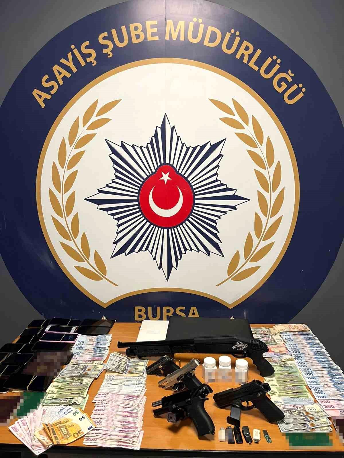 Bursa\'da fuhuş operasyonu: 17 kişi gözaltına alındı