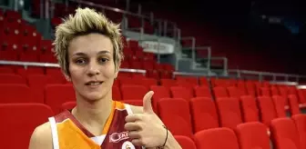 Galatasaray Kadın Basketbol Takımı'nın efsane oyuncusu Işıl Alben basketbolu bıraktı