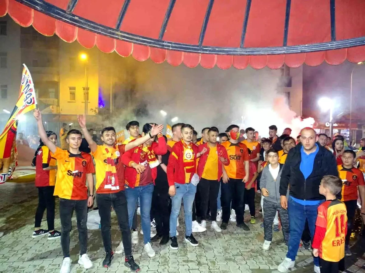 Hisarcık'ta Galatasaraylılar Şampiyonluk Kutlaması Yaptı