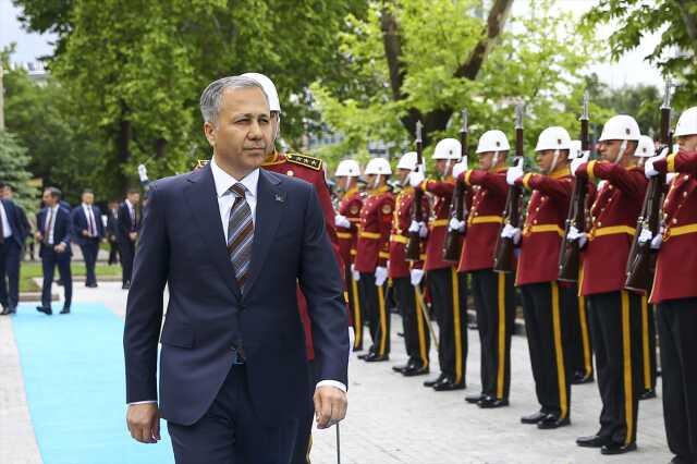 İçişleri Bakanlığı'nı devralan Ali Yerlikaya: Hukuk ve insan haklarından asla taviz vermeyeceğiz