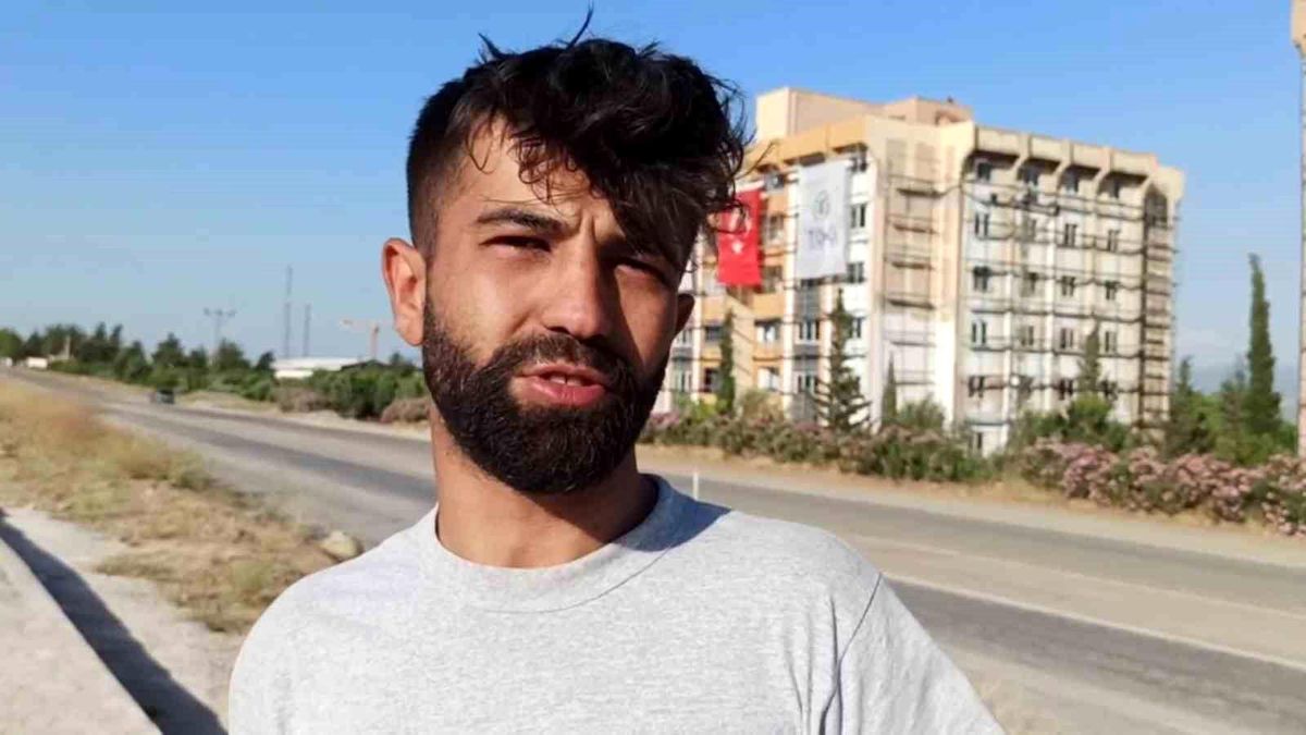 Gaziantep\'te motosiklet arkadan gelen aracın sıkıştırması sonucu devrildi: 2 yaralı