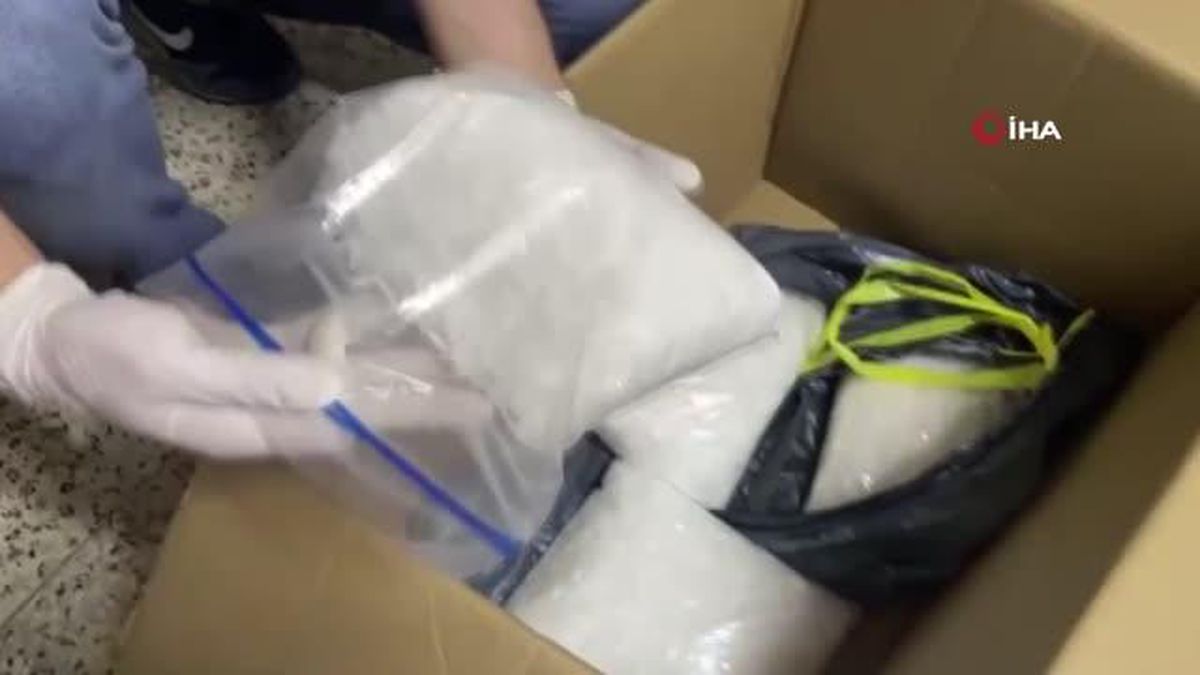 İzmir polisi uyuşturucu operasyonuyla 2 kişiyi tutukladı