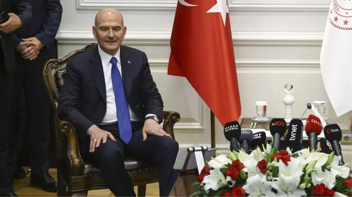 İçişleri Bakanlığı\'nda devir teslim gerçekleşti! Ali Yerlikaya görevi Süleyman Soylu\'dan devraldı
