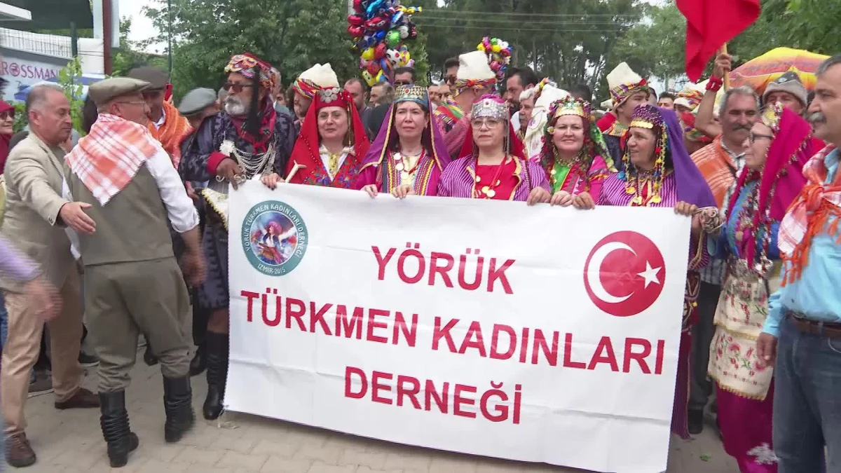 İzmir Büyükşehir Belediye Başkanı Tunç Soyer, Belenbaşı Yörük Kültürünü Tanıtma ve Kiraz Festivali\'ne katıldı