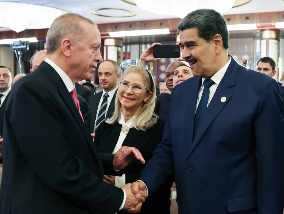 Venezuela Devlet Başkanı Maduro, Cumhurbaşkanı Erdoğan\'ı tebrik etti