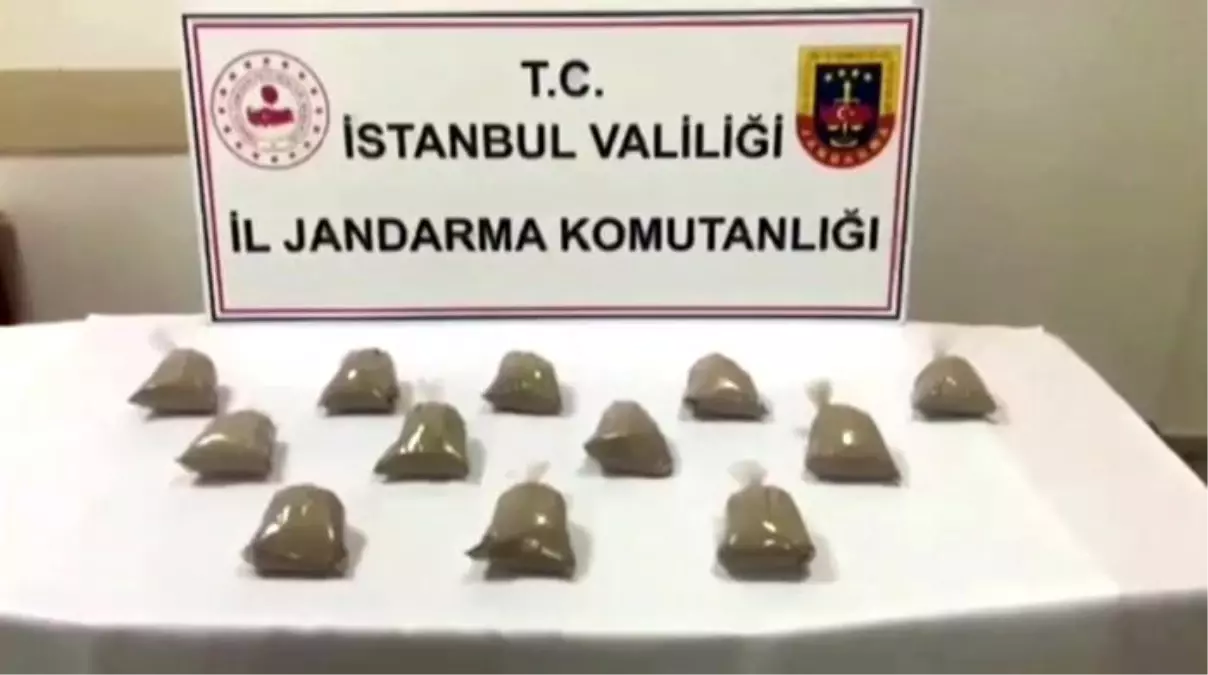 İstanbul\'da Yangın Tüpleri İçerisinde 43 Kilo Uyuşturucu Ele Geçirildi