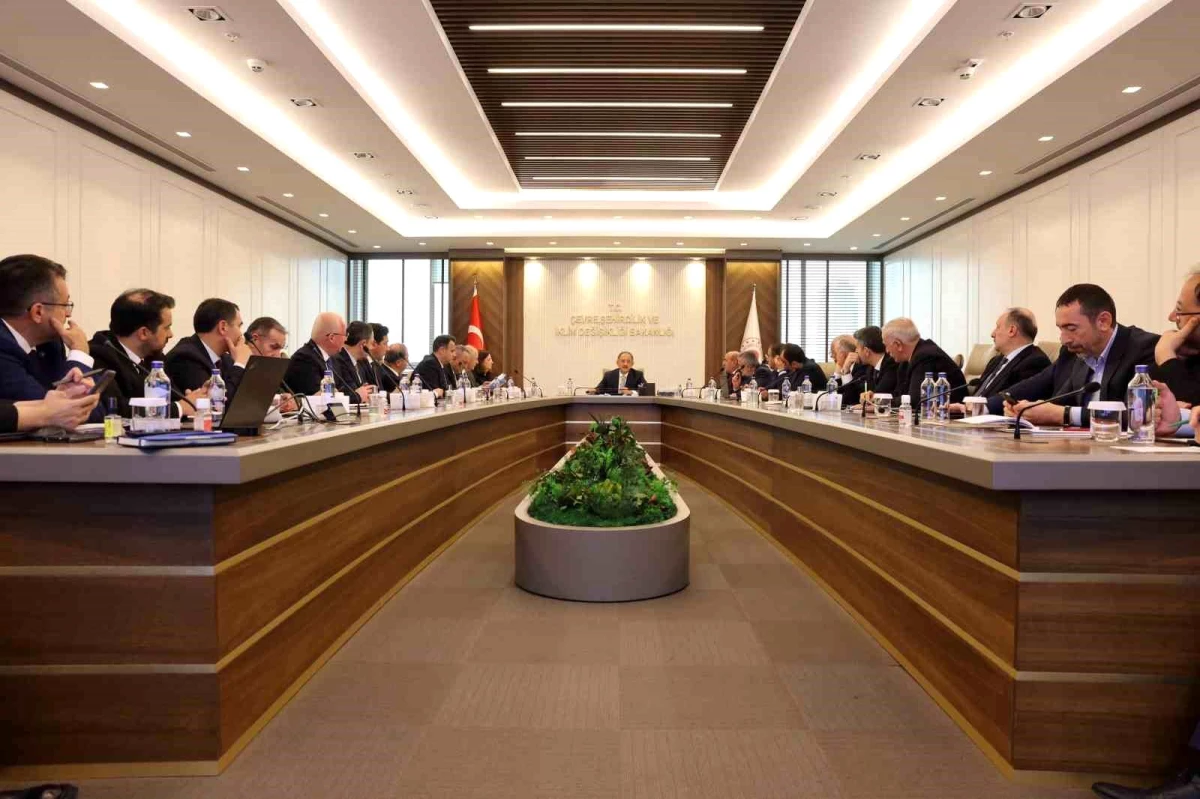 Çevre Bakanı Özhaseki, ilk toplantısını gerçekleştirdi