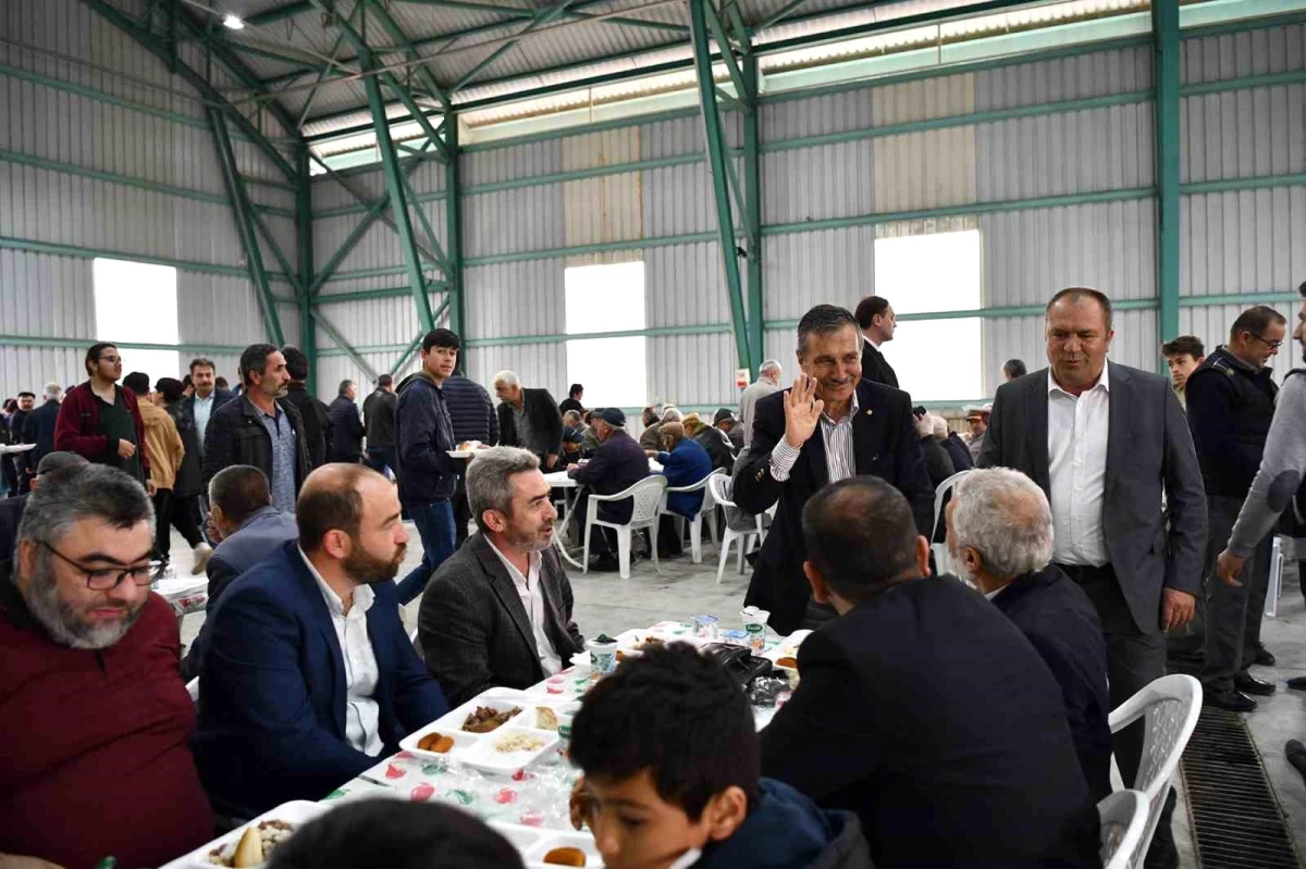 Tepebaşı Belediye Başkanı Ahmet Ataç, yağmur ve şükür duası etkinliklerine katıldı