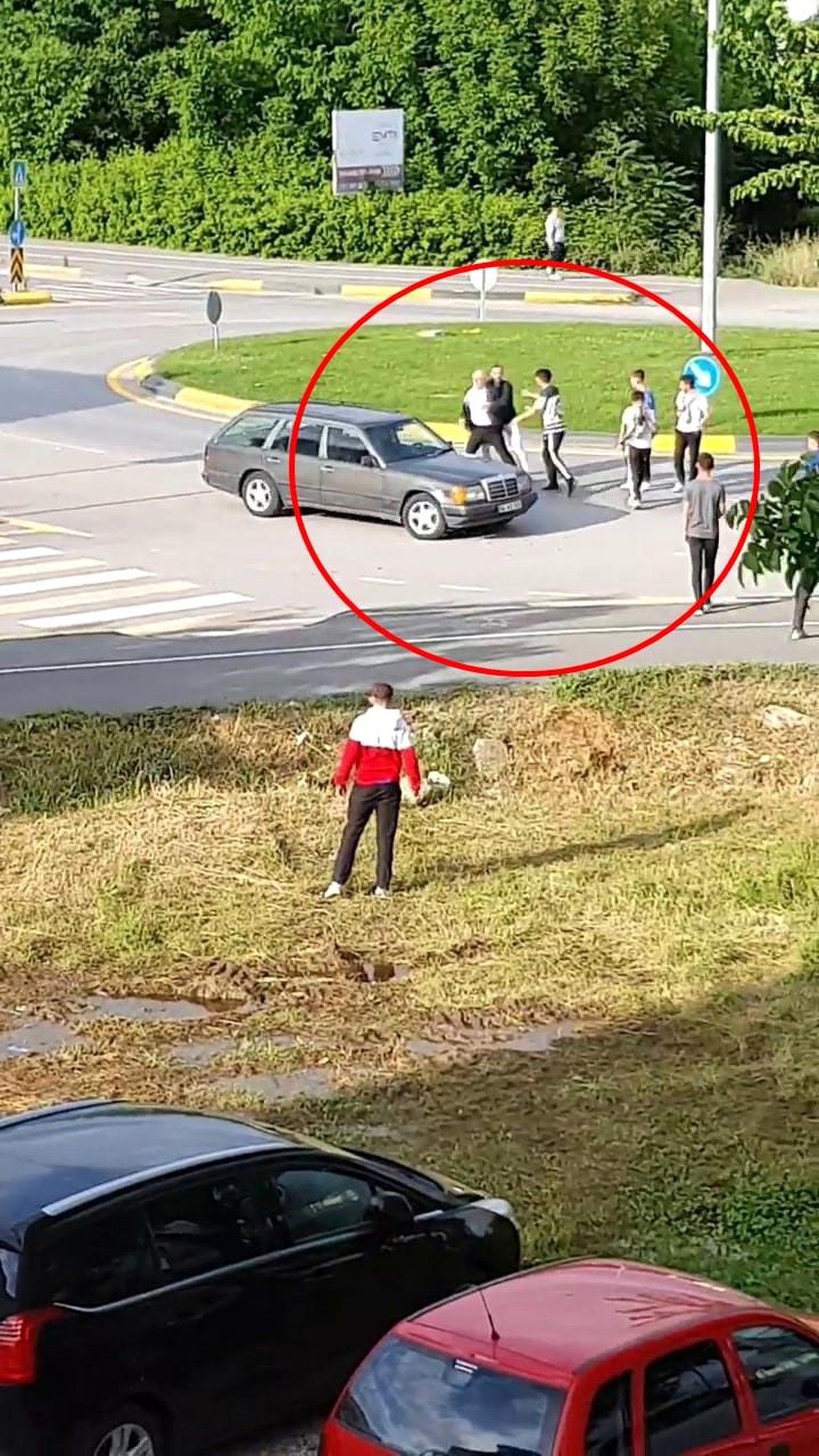 Sakarya\'da düğün konvoyuna bıçaklı saldırı