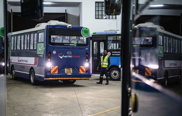 Çinli Byd ile İşbirliği Yapan Kenya'da Elektrikli Otobüsler Hizmete Başladı Çinli Byd ile İşbirliği Yapan Kenya'da Elektrikli Otobüsler Hizmete Başladı