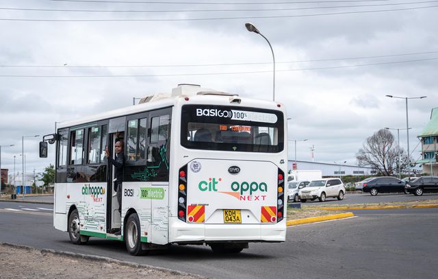 Çinli Byd ile İşbirliği Yapan Kenya'da Elektrikli Otobüsler Hizmete Başladı Çinli Byd ile İşbirliği Yapan Kenya'da Elektrikli Otobüsler Hizmete Başladı