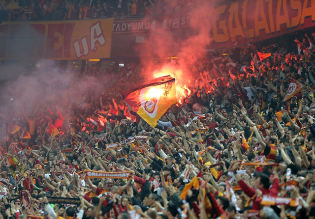 Galatasaray, 2022-23 sezonu şampiyonluk kupasını kaldırdı! İşte coşkulu kutlamadaki tüm detaylar
