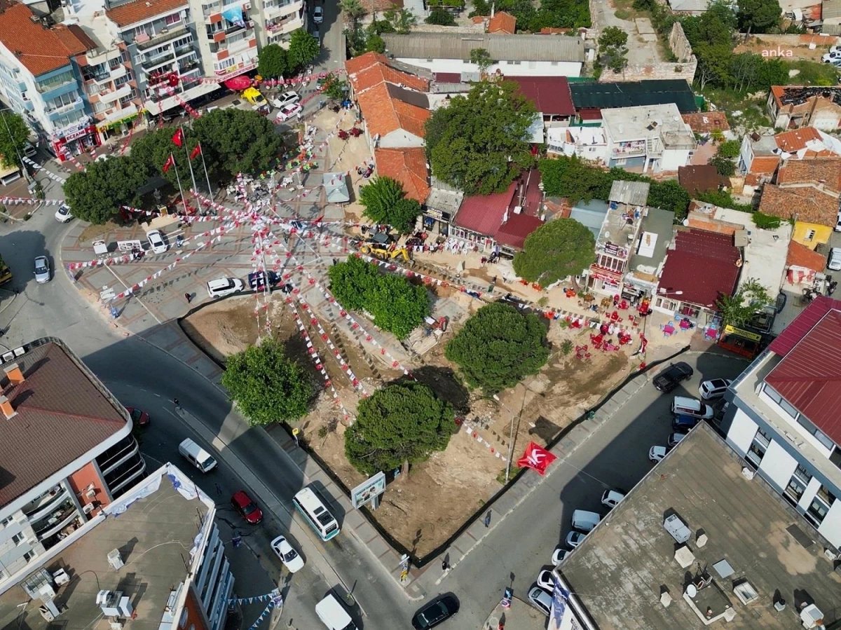 Gaziemir Belediyesi, Abdullah Arda Meydanı ve Sarnıç Cumhuriyet Meydanı\'nı yeniliyor