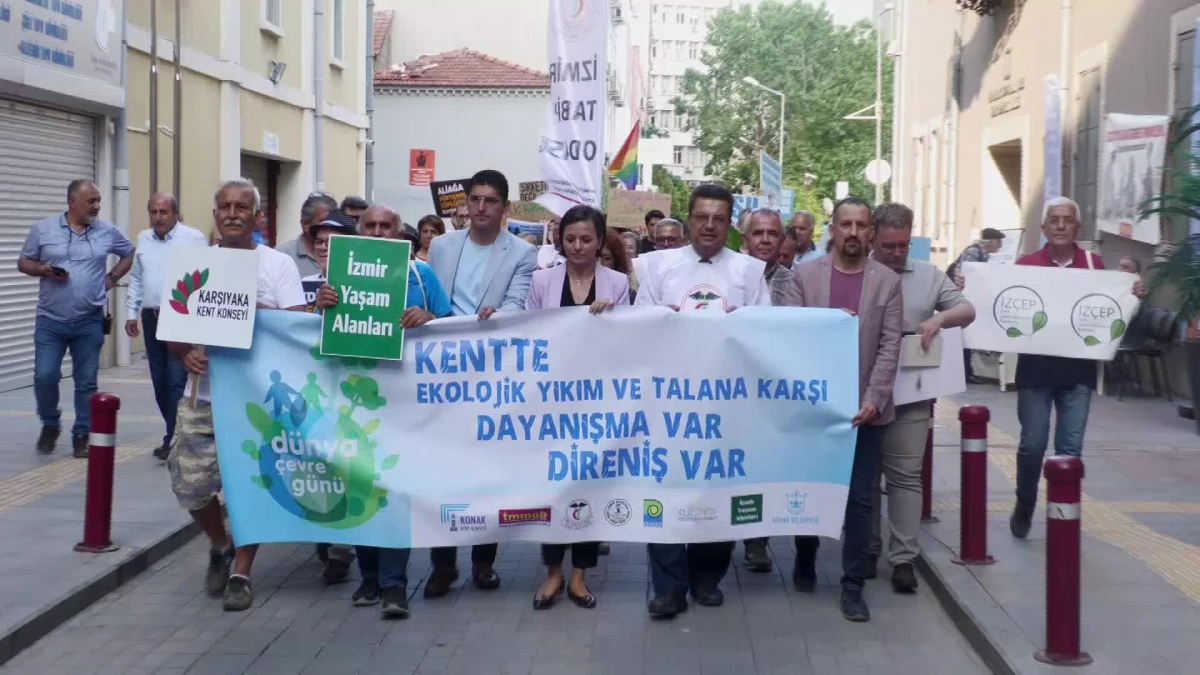 İzmir\'de Dünya Çevre Günü etkinlikleri kapsamında farkındalık yürüyüşü düzenlendi