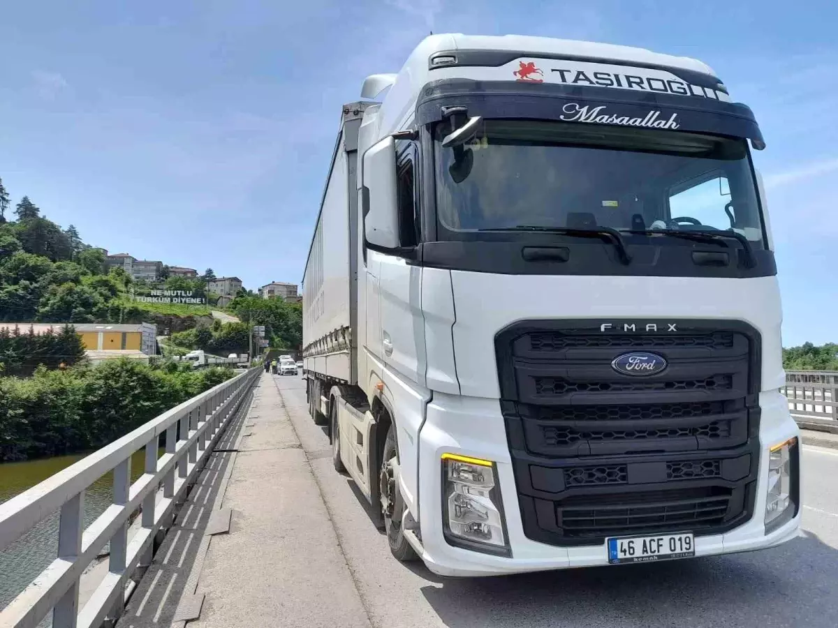 Zonguldak\'ta Motosiklet Kazası: Yolcu Yaralandı