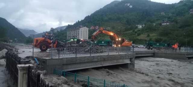 Kırmızı kodla uyarı yapılmıştı! Kastamonu'nun İnebolu ilçesi sel tehlikesi nedeniyle boşaltılıyor