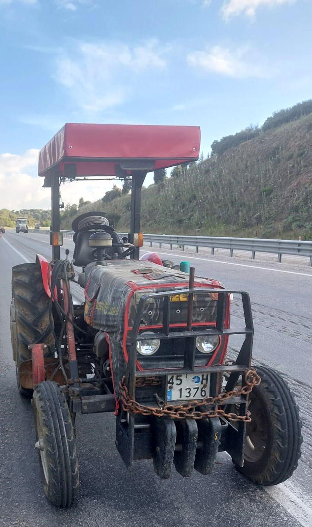 Manisa\'da traktörden düşen çocuk hayatını kaybetti
