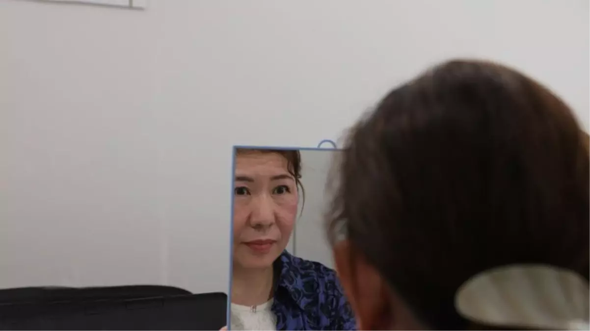 Maske takınca gülümsemeyi unuttular! Japonlar Kovid-19 sonrası gülümseme eğitimine koşuyor