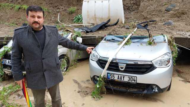 Samsun'da sel suları istinat duvarını yıktı: 5 araç hurdaya döndü