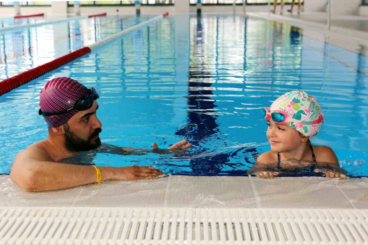 Ankara Yenimahalle Belediyesi\'nin Ata Yüzme Havuzu ve Spor Tesisi\'ne Yoğun İlgi