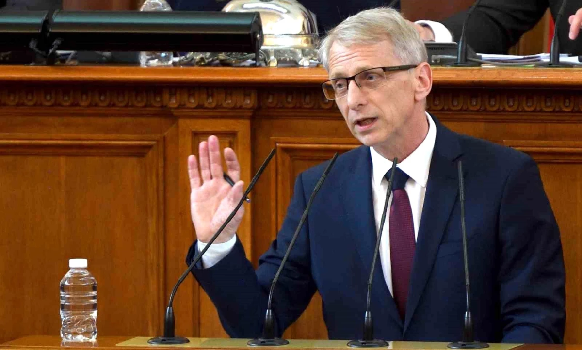 Bulgaristan\'da yeni hükümet güvenoyu aldı
